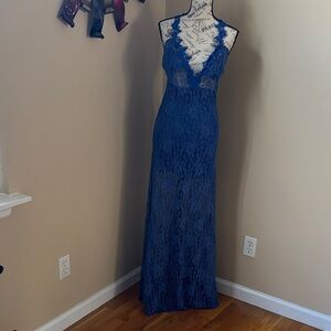 Elegant Blue Lace Evening Gown